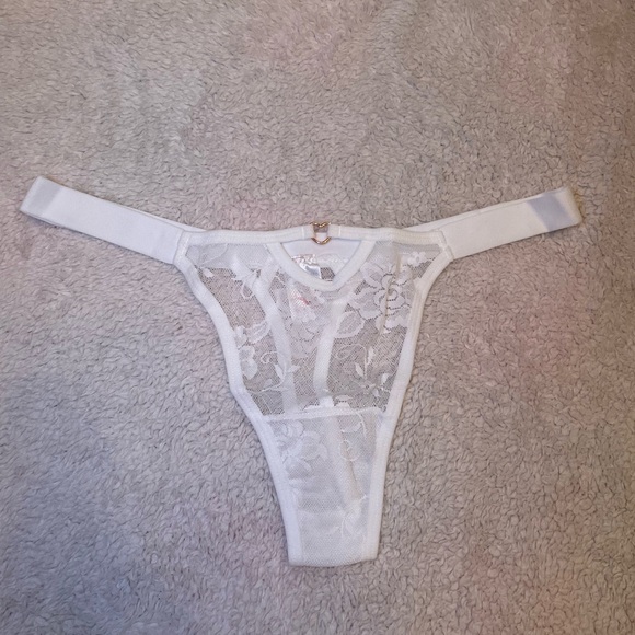 BNIB - 3 pairs of woman’s MEDIUM Knotty Knickers. - Picture 7 of 8